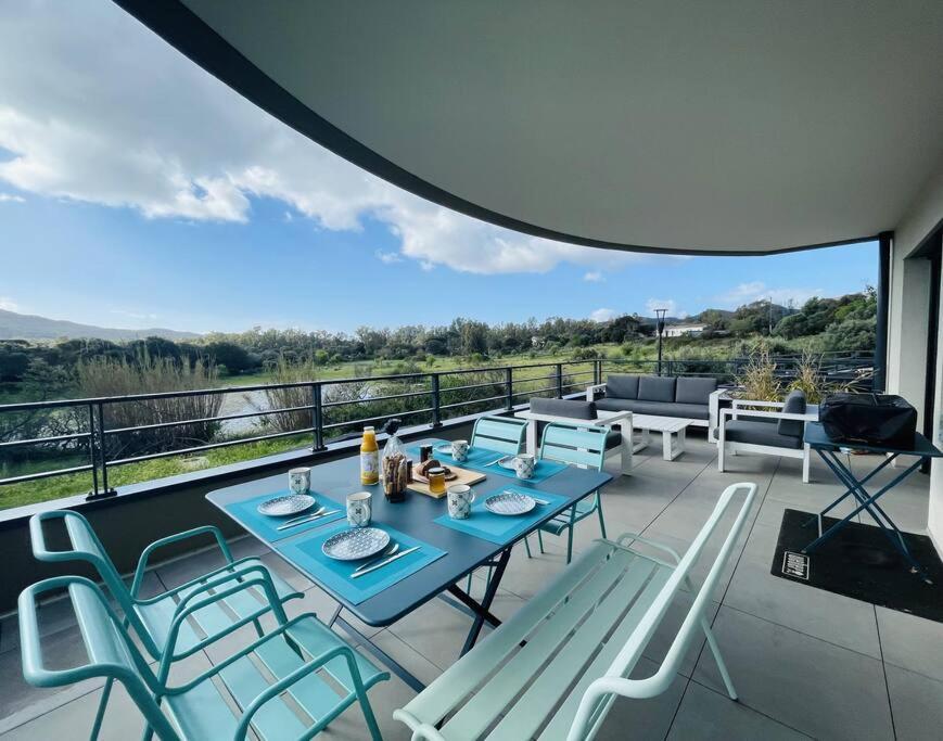 Апартаменты La Cle Terrasse, Proche Port,Centre, Parking,Clim Порто-Веккьо Экстерьер фото