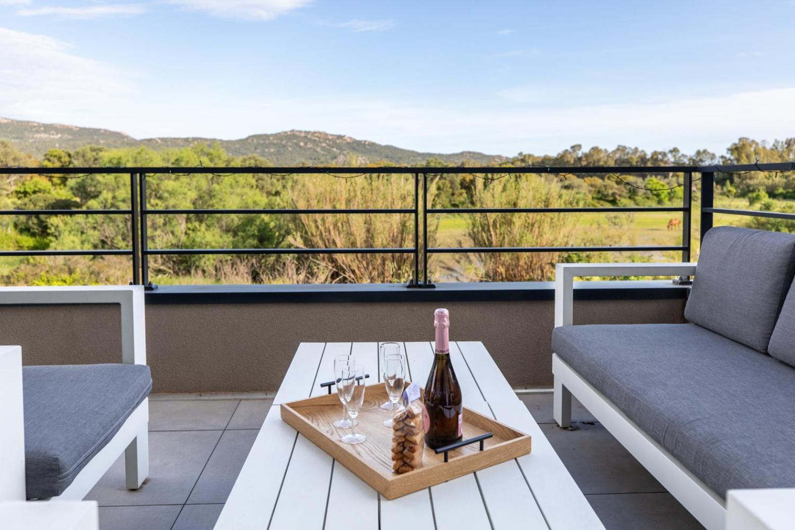 Апартаменты La Cle Terrasse, Proche Port,Centre, Parking,Clim Порто-Веккьо Экстерьер фото